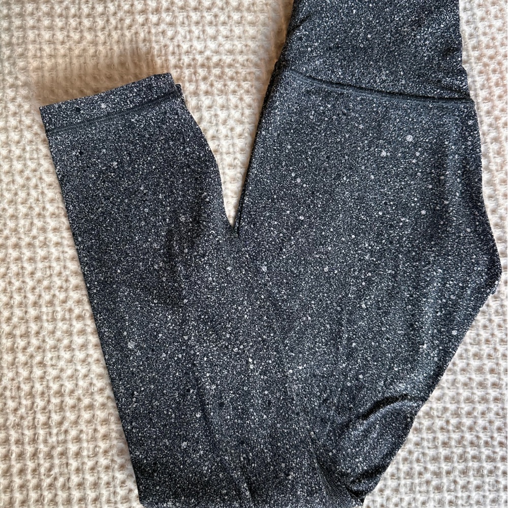 Lululemon aligns 25